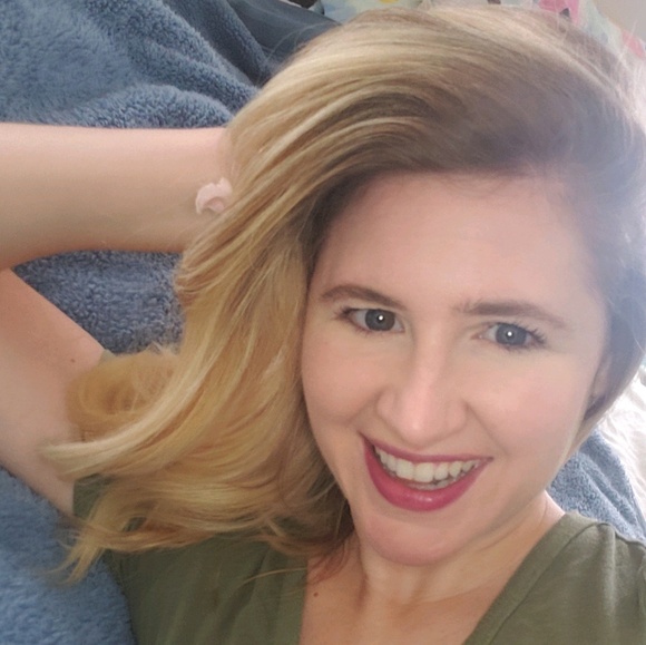 Meet your Posher, Megan - Picture 1 of 1